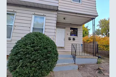 74 Linden #2nd Floor, Holyoke, MA 01040 - Photo 1