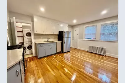 94 Glendale Rd #1R, Quincy, MA 02169 - Photo 1