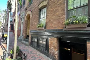 62 Phillips, Boston, MA 02114 - Photo 1