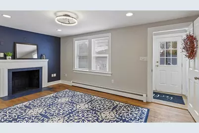 563 Chandler St, Worcester, MA 01602 - Photo 1