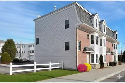 909 Washington St/U14 On Walnut St #14, Norwood, MA 02062 - Photo 1