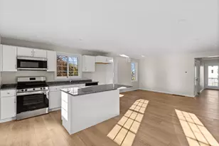 393 Court St, Plymouth, MA 02360 - Photo 1