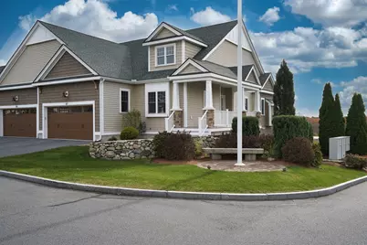 67 Fox Hill Ln #67, Dracut, MA 01826 - Photo 1