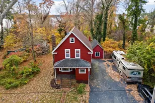 269 Middleboro Rd, Freetown, MA 02717 - Photo 1