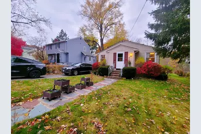 24 Grapevine Avenue, Lexington, MA 02421 - Photo 1