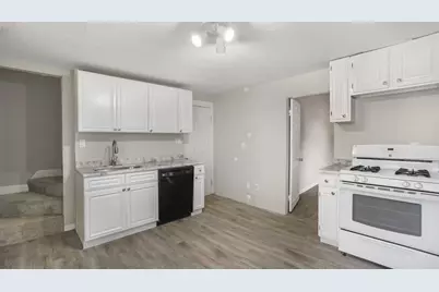 64A Arnold St #2, Quincy, MA 02169 - Photo 1