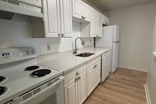 270 Quarry St, Quincy, MA 02169 - Photo 1