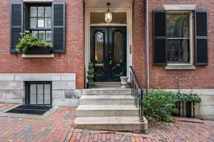 32 Chestnut St, Boston, MA 02108 - Photo 1