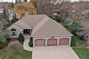 10 Heritage Ln, Saugus, MA 01906 - Photo 1