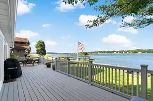 22 Riverside Dr, Berkley, MA 02779 - Photo 1