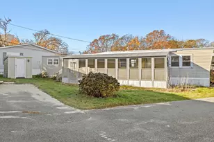 46 Kins Ct, Wareham, MA 02558 - Photo 1