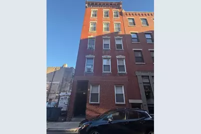 10 Garden Court St, Boston, MA 02113 - Photo 1