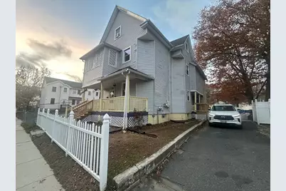 62 Washburn St, Springfield, MA 01107 - Photo 1