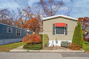 548 Kenyon Ave, Attleboro, MA 02703 - Photo 1