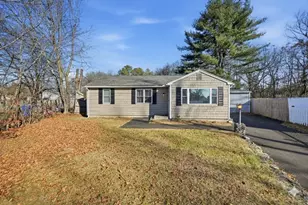 30 Lively Ln, Springfield, MA 01109 - Photo 1