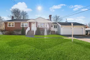 61 Lowell St, Wilmington, MA 01887 - Photo 1