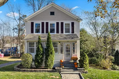 113 Bay State Road, Worcester, MA 01606 - Photo 1