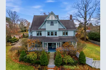 206 Franklin St, Newton, MA 02458 - Photo 1