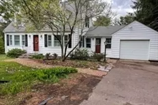 87 Topsfield Rd, Ipswich, MA 01938 - Photo 1