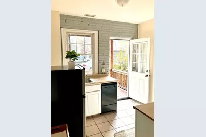 25 Roslyn #4, Salem, MA 01970 - Photo 1