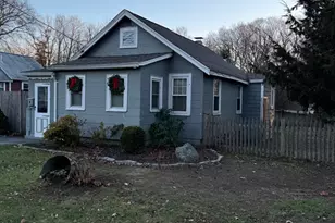 73 Track Rd, Reading, MA 01867 - Photo 1