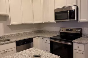 27 Water St, Wakefield, MA 01880 - Photo 1