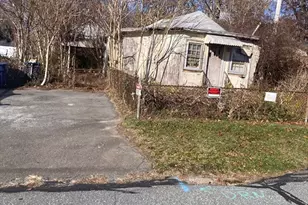 40 Highland Ave, Fairhaven, MA 02719 - Photo 1