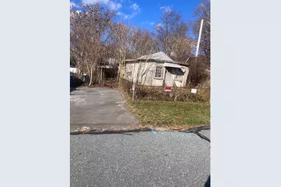 40 Highland Ave, Fairhaven, MA 02719 - Photo 1