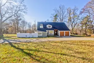 55 Fiske Hill Rd, Sturbridge, MA 01566 - Photo 1