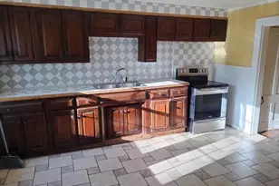 429 Main St, Hardwick, MA 01082 - Photo 1