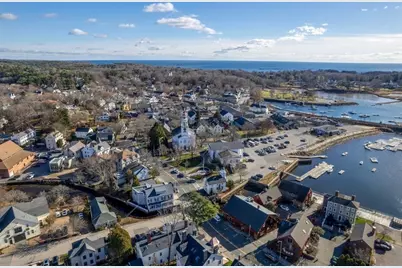 21 Central #1, Manchester by the Sea, MA 01944 - Photo 1