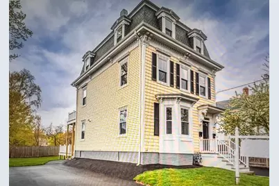 17 Emerson St #2, Wakefield, MA 01880 - Photo 1