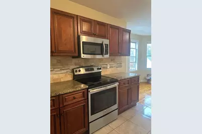 121 Winfield St #3, Worcester, MA 01602 - Photo 1