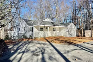 20 Hillside Ct, Amesbury, MA 01913 - Photo 1