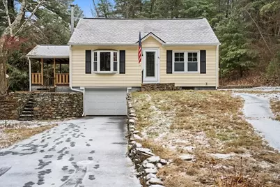 61 Sturbridge Rd, Holland, MA 01521 - Photo 1