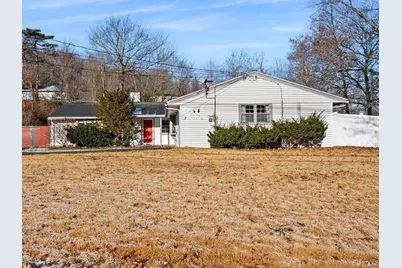 143 Winona Street, Peabody, MA 01960 - Photo 1