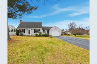 10 Woodcrest Road, Springfield, MA 01129 - Photo 1