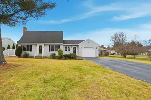 10 Woodcrest Rd, Springfield, MA 01129 - Photo 1