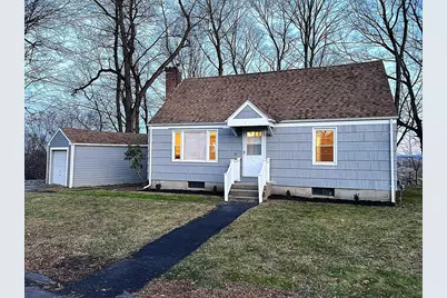 37 Plateau Cir, West Springfield, MA 01089 - Photo 1