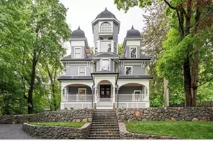 14 Summit St, Newton, MA 02458 - Photo 1