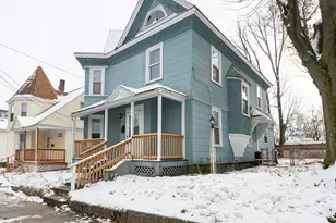 94 D St, Lowell, MA 01851 - Photo 1