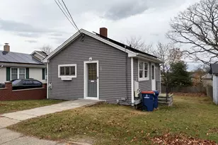 180 Rochambeau St, New Bedford, MA 02745 - Photo 1