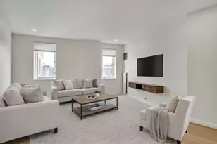19 Wiget St, Boston, MA 02113 - Photo 1
