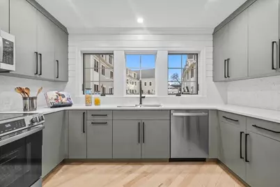 5 Chatham St #5, Watertown, MA 02472 - Photo 1