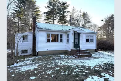 414 Central St #1, Rowley, MA 01969 - Photo 1