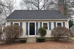 37 Berlin St, Rockland, MA 02370 - Photo 1