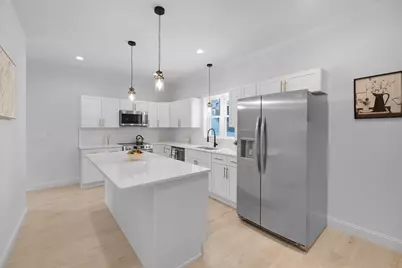104 Lincoln St, Holyoke, MA 01040 - Photo 1