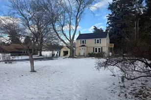 424 Chapin St, Ludlow, MA 01056 - Photo 1