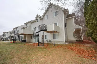 100 Merrimack Ave #25, Dracut, MA 01826 - Photo 1