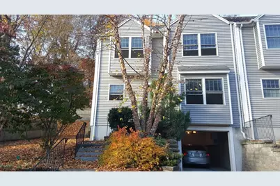 4 Edgemoor Circle #4, Wellesley, MA 02482 - Photo 1